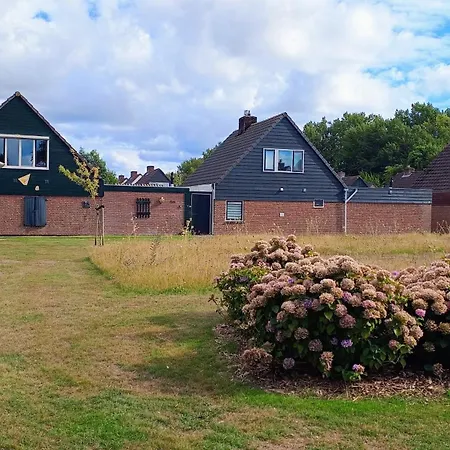 Holiday home Lycka *